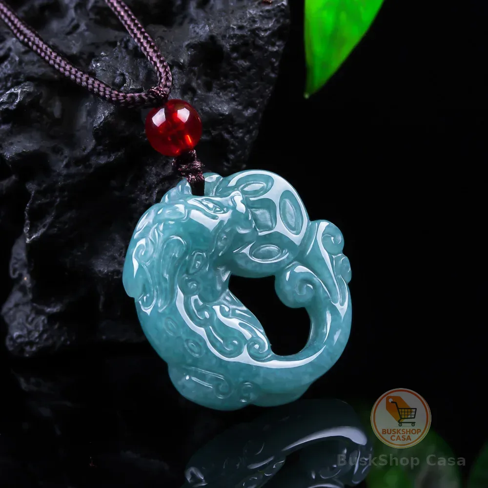 Pingente Pixiu de Jadeíta Birmanesa, Acessório de Luxo em Jade Genuíno, Colar de Designer, Amuleto Esculpido, Presente de Gema para Mulheres