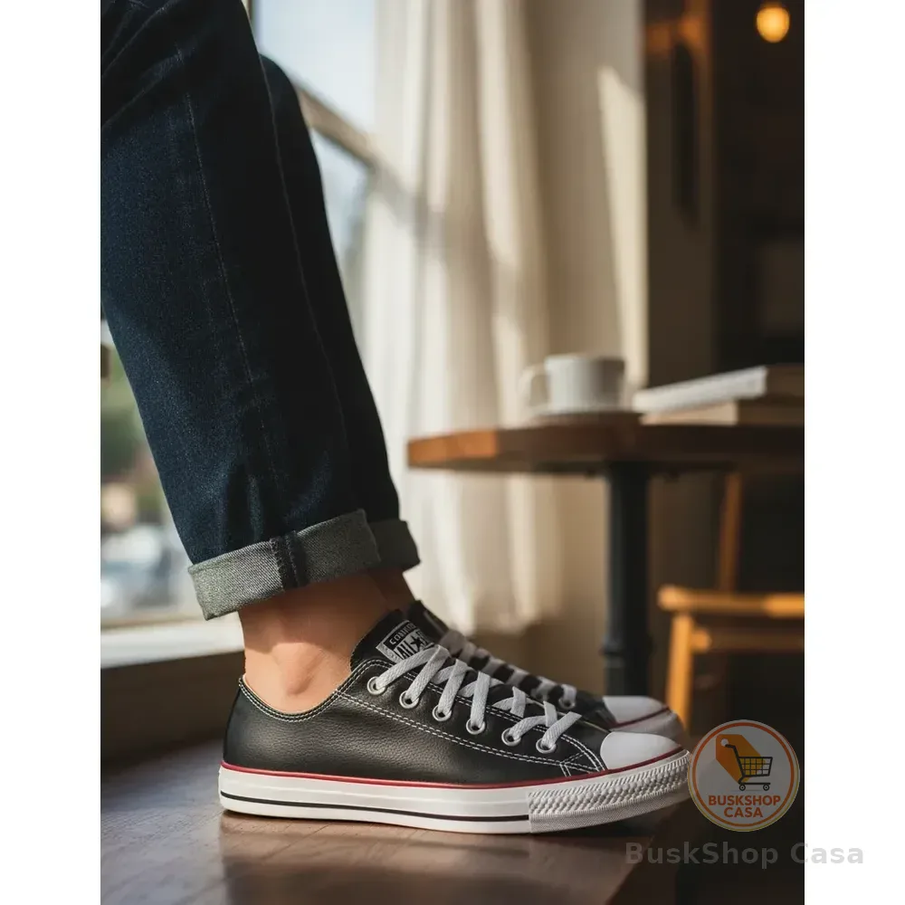 Tênis Chuck Taylor All Star Cano Baixo Sintético Preto/vermelho/branco Liso 38 Br