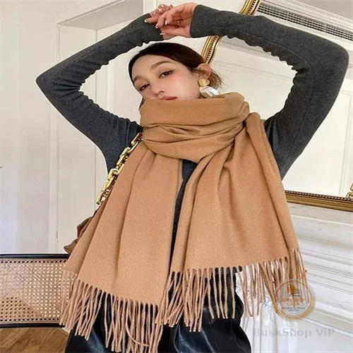 🛍️Cachecol de Caxemira Feminino Macio e Quente com Franjas – Lenço Elegante para Frio - preto