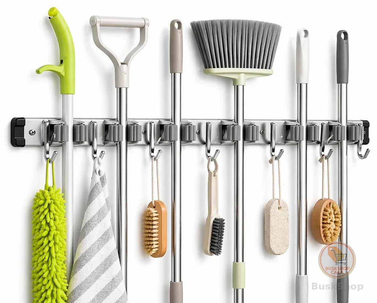Suporte de Vassouras e Rodos de Parede inox com 9 acessórios – Organizador Multifuncional para Limpeza, Cozinha, Lavanderia, garagem e Área de Serviço – Instalação Fácil e Alta Resistência