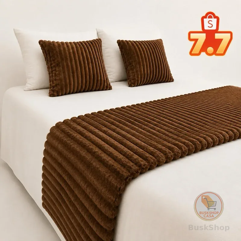 Kit Peseira Decorativa 3 Peças para Cama Casal Queen Peseira e 2 Capas de Almofadas Jogo de Cama