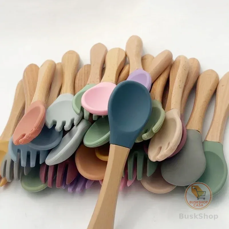 Kit Colher e Garfo Infantil de Silicone Para Bebes com Cabo de Madeira