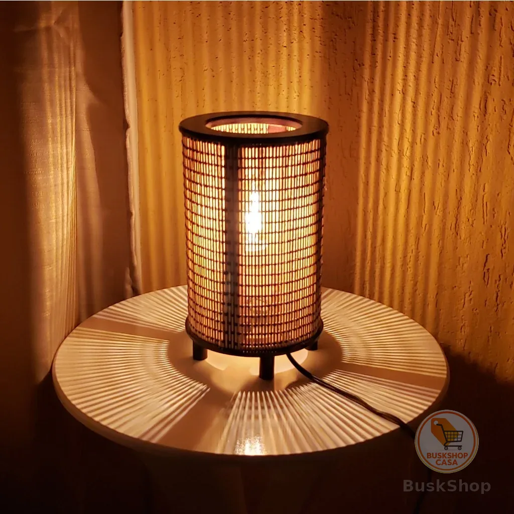Abajur Luminária Cilíndrico com Cúpula de Madeira e Fibra Decoração Sala Quarto Rústico