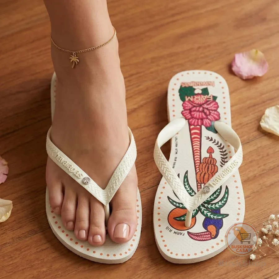 Chinelo Leve Para Uso Feminino Em Lazer E Praia Verão