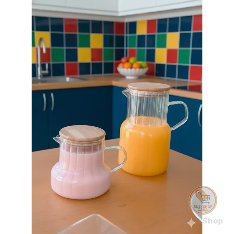Kit 2 Jarras de Vidro com Tampa de Bambu – Elegância para Mesa Posta e Cozinha