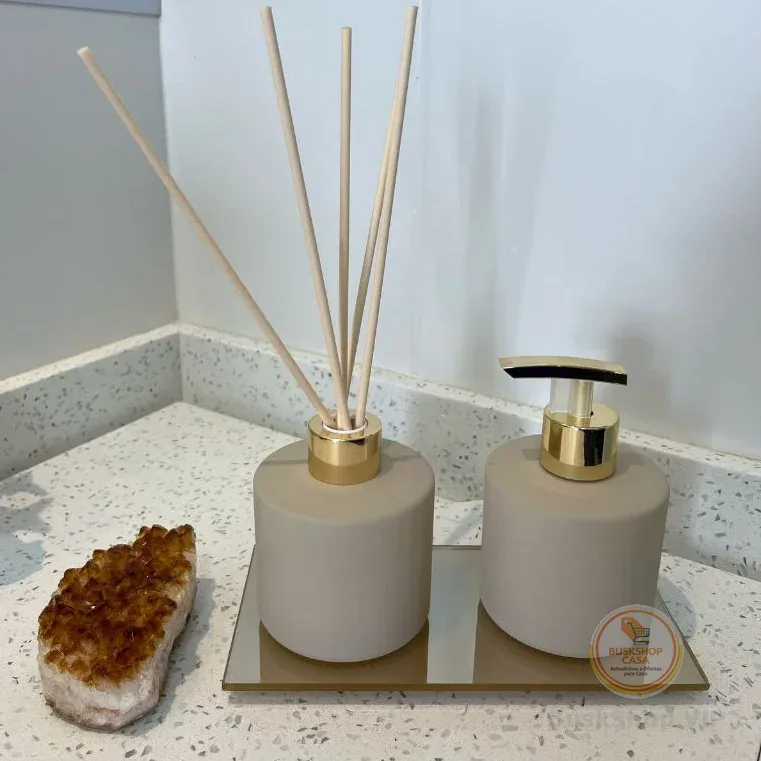 Kit Decorativo com Bandeja de Vidro para Lavabo, Sala ou Escritório Cor Nude Fosco Coliseu 250 ml