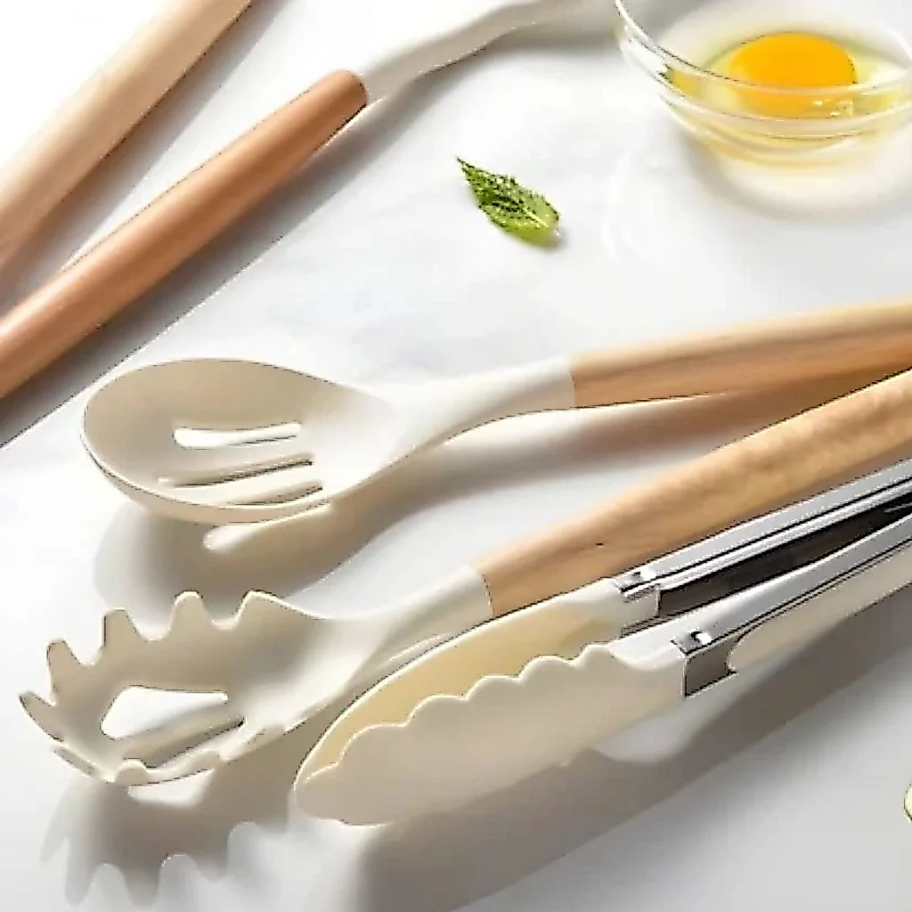 Talheres Com Cabo De Madeira e Silicone Colher
