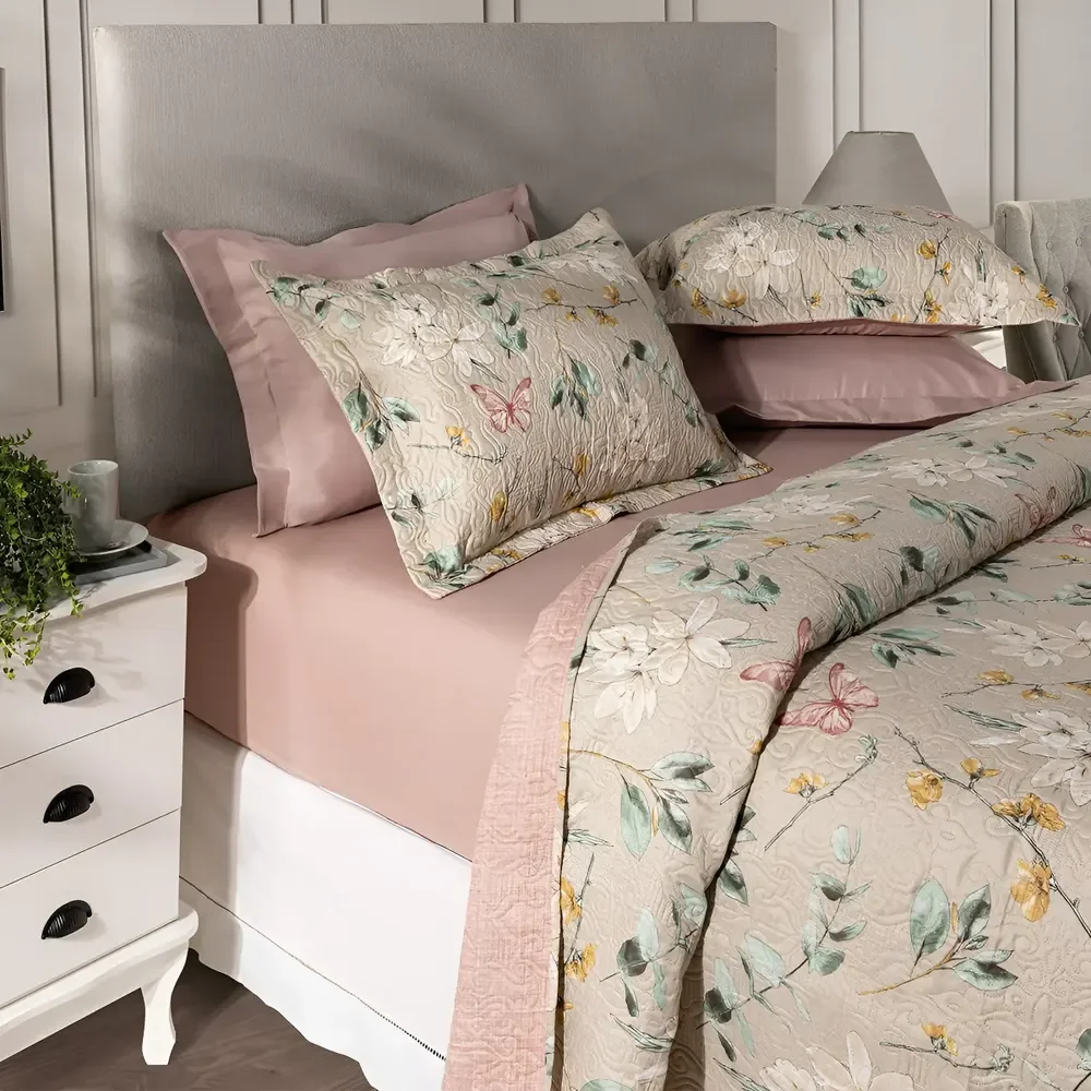 Kit Cobre Leito Colcha King 3 Peças Boutis Dupla Face Matelado Isabel Areia Bege Florido