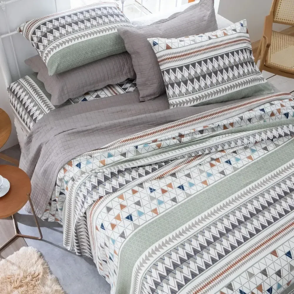 Jogo De Cama 4 Peças Casal Anti Pilling Não Da Bolinha Estampado Geométrico