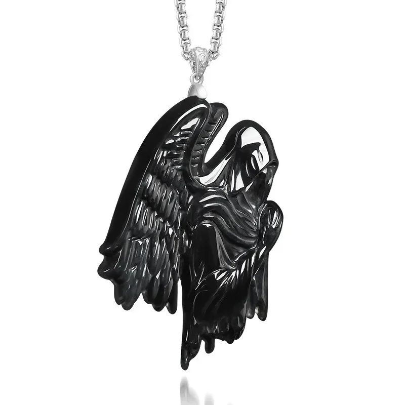 Colar Pingente Anjo Noturno de Prata S925 com Esmeralda Natural Genuína Cor Frango Preto, Joia da Moda com Certificado, Presente